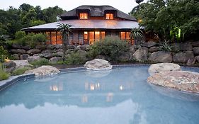 Insingizi Lodge